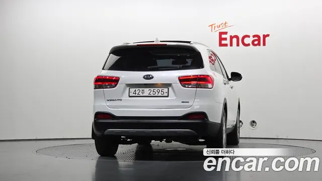 Kia Sorento 2015 thumb 4