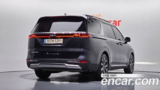 Kia Carnival 2022 thumb 2