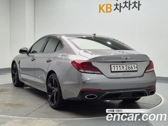Genesis G70 2020 thumb 2