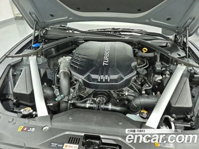 Genesis G70 2020 thumb 5