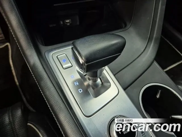 Genesis G70 2020 thumb 8