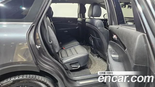 Kia Sorento 2017 thumb 11