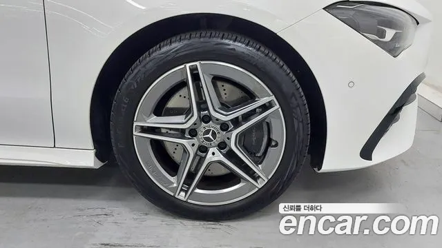 Mercedes-Benz CLA 2024 thumb 5