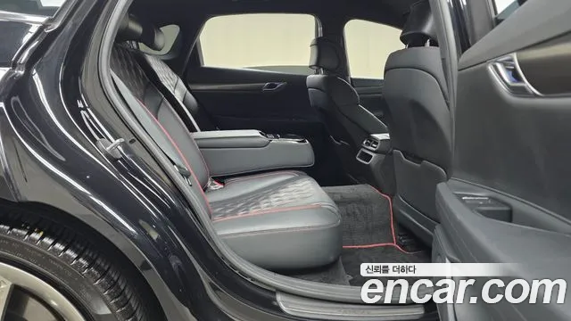 Genesis G80 2022 thumb 12