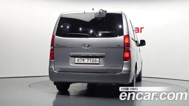 Hyundai Starex 2016 thumb 4