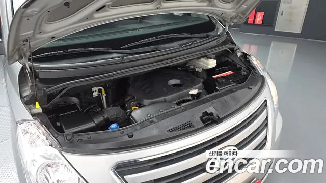 Hyundai Starex 2016 thumb 6