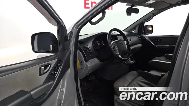 Hyundai Starex 2016 thumb 10