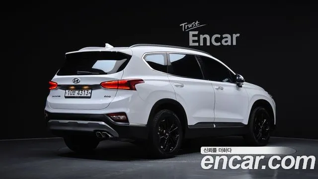 Hyundai Santa Fe 2018 thumb 2