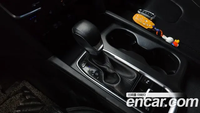 Hyundai Santa Fe 2018 thumb 9