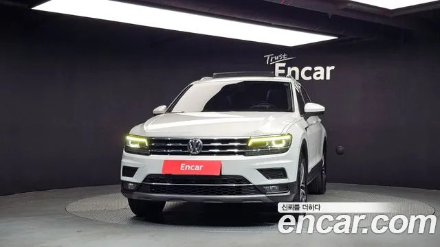 Volkswagen Tiguan 2020 thumb 3