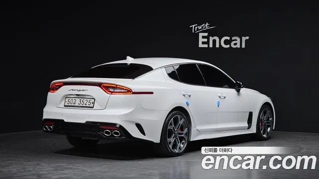 Kia Stinger 2019 thumb 2