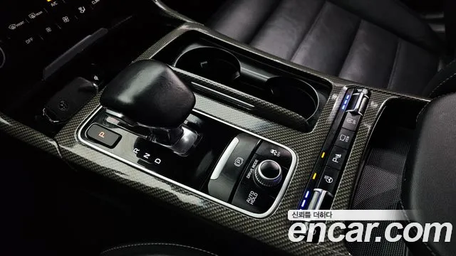 Kia Stinger 2019 thumb 9