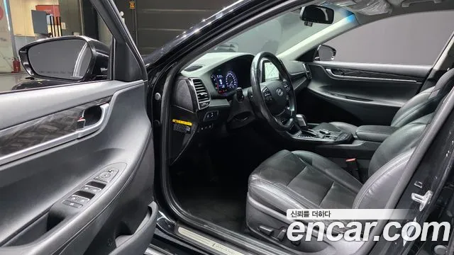 Hyundai Grandeur 2017 thumb 10