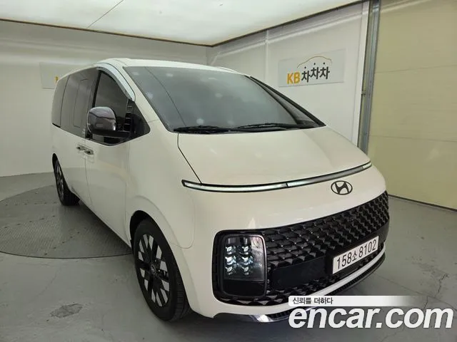 Hyundai Staria 2024 thumb 12