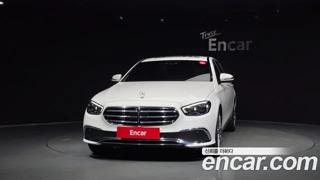 Mercedes-Benz E-Класс 2022 thumb 3