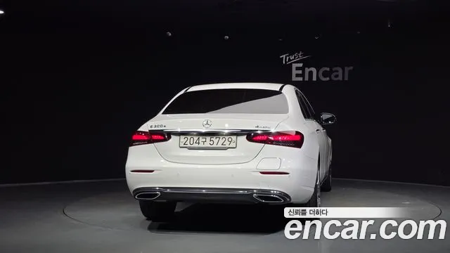 Mercedes-Benz E-Класс 2022 thumb 4
