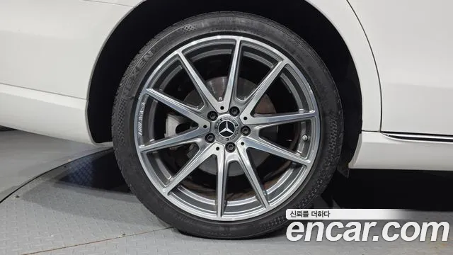 Mercedes-Benz E-Класс 2022 thumb 5