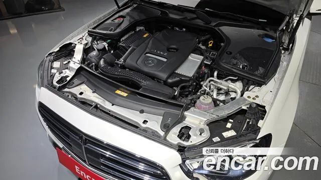 Mercedes-Benz E-Класс 2022 thumb 6