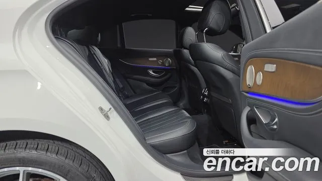 Mercedes-Benz E-Класс 2022 thumb 11