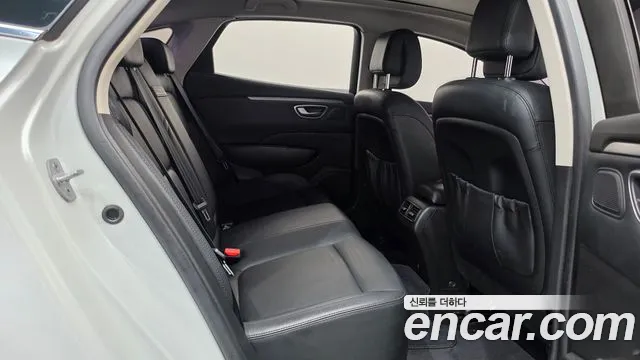 Renault-KoreaSamsung Megane 2017 thumb 12