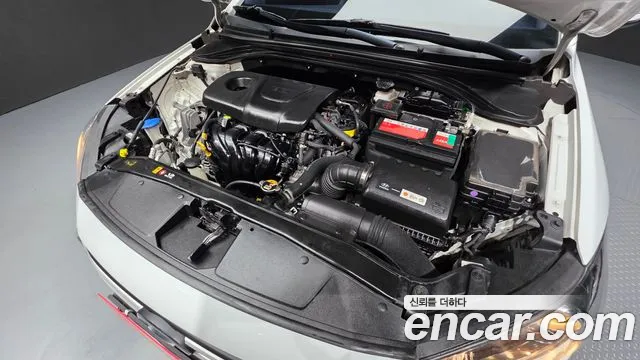 Hyundai Avante 2018 thumb 5
