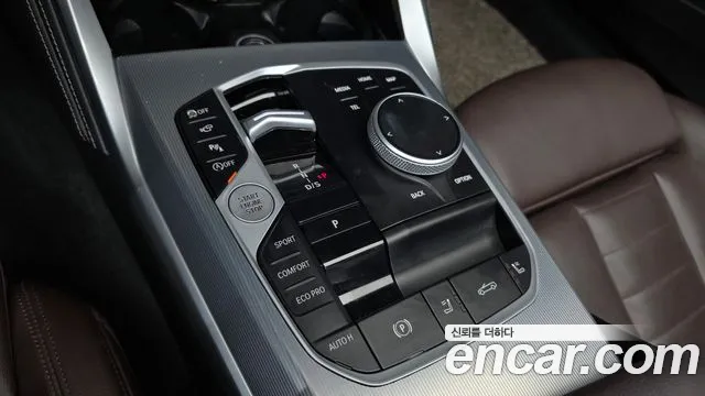BMW 4-Series 2024 thumb 9