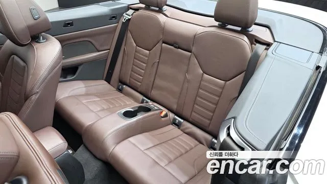 BMW 4-Series 2024 thumb 11