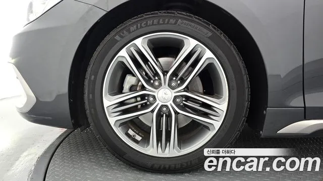 Hyundai Grandeur 2016 thumb 5