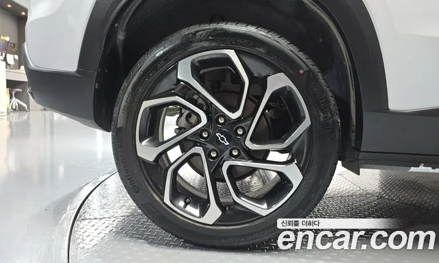 ChevroletGMDaewoo Tracker 2023 thumb 5