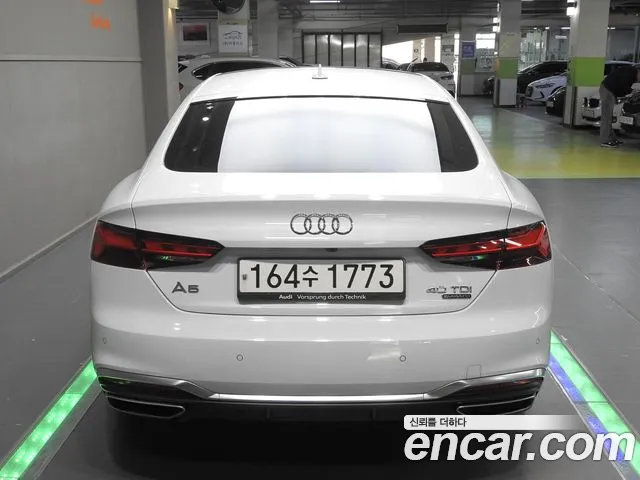 Audi A5 2020 thumb 4