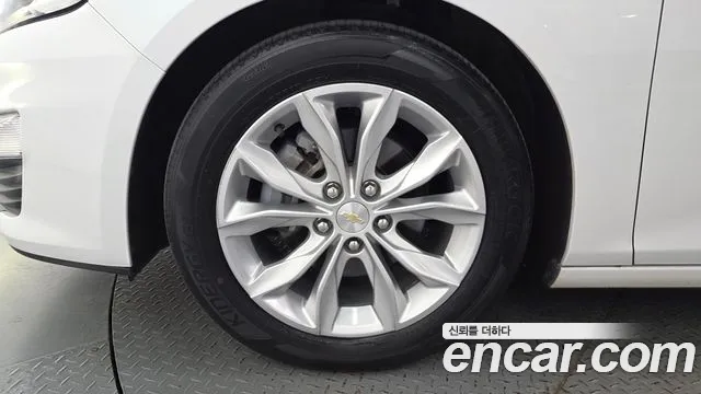 ChevroletGMDaewoo Malibu 2019 thumb 5