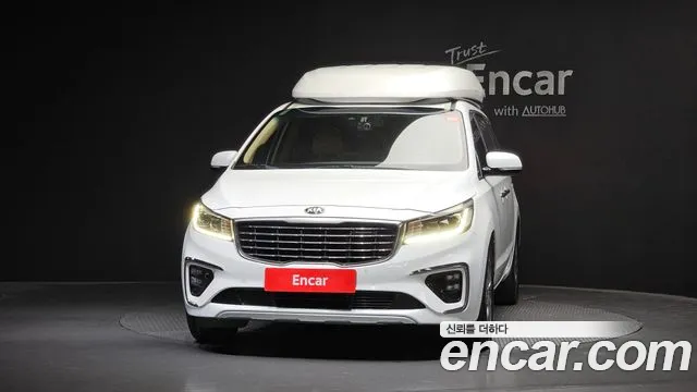 Kia Carnival 2018 thumb 3