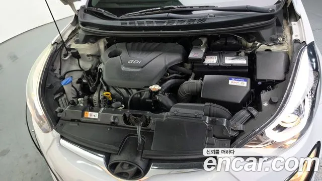 Hyundai Avante 2013 thumb 6
