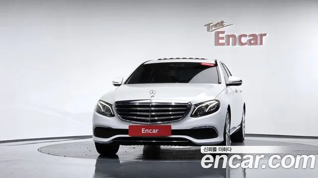 Mercedes-Benz E-Класс 2018 thumb 2