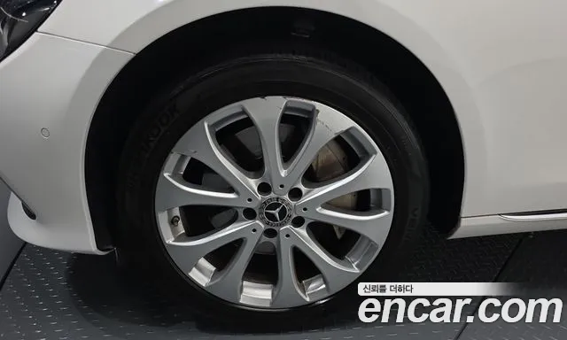 Mercedes-Benz E-Класс 2018 thumb 4