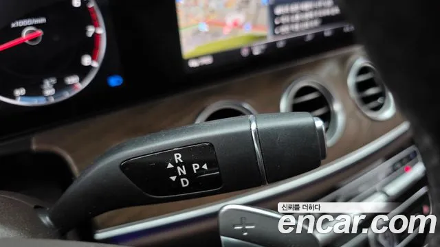 Mercedes-Benz E-Класс 2018 thumb 8