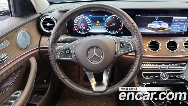 Mercedes-Benz E-Класс 2018 thumb 12