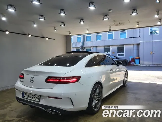 Mercedes-Benz E-Класс 2017 thumb 2