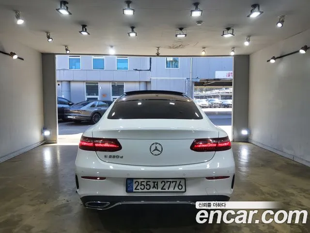 Mercedes-Benz E-Класс 2017 thumb 4