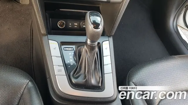 Hyundai Avante 2018 thumb 9