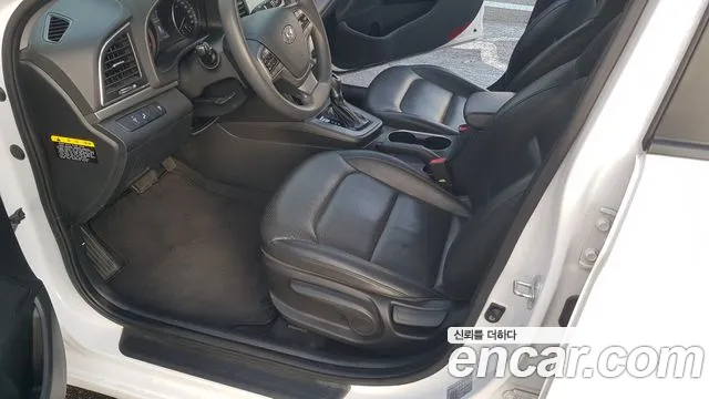 Hyundai Avante 2018 thumb 10