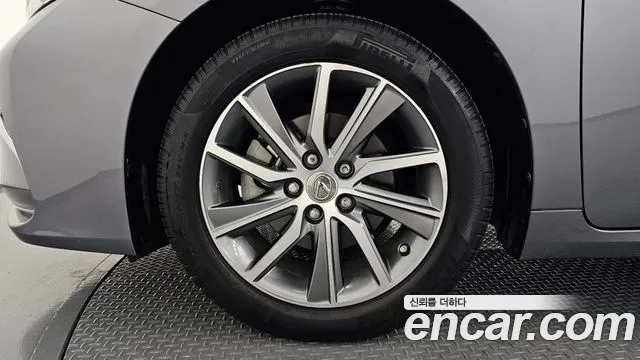 Lexus ES 2016 thumb 4