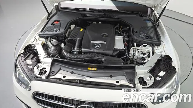 Mercedes-Benz E-Класс 2023 thumb 5