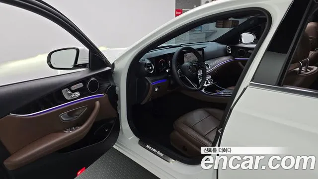 Mercedes-Benz E-Класс 2023 thumb 9