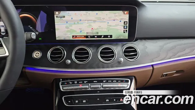 Mercedes-Benz E-Класс 2023 thumb 11