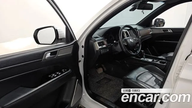 KG_Mobility_Ssangyong Rexton 2018 thumb 10