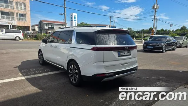 Kia Carnival 2020 thumb 4