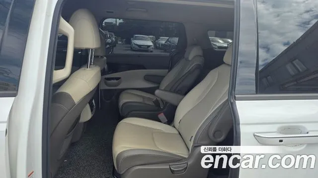 Kia Carnival 2020 thumb 8