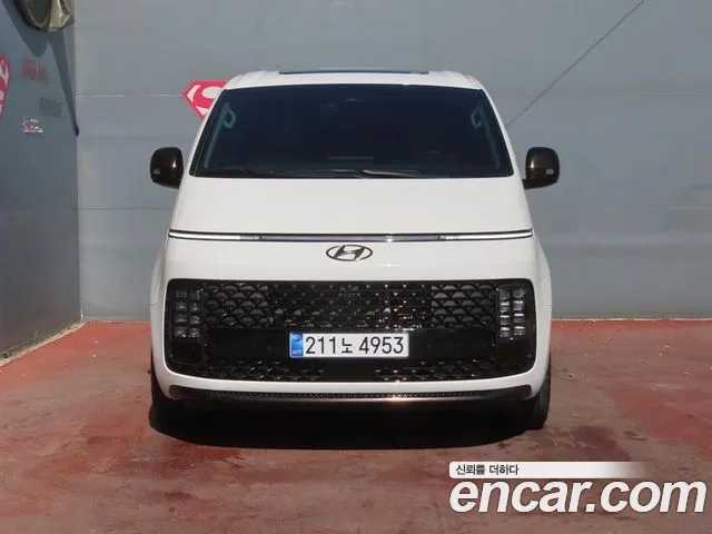 Hyundai Staria 2021 thumb 2