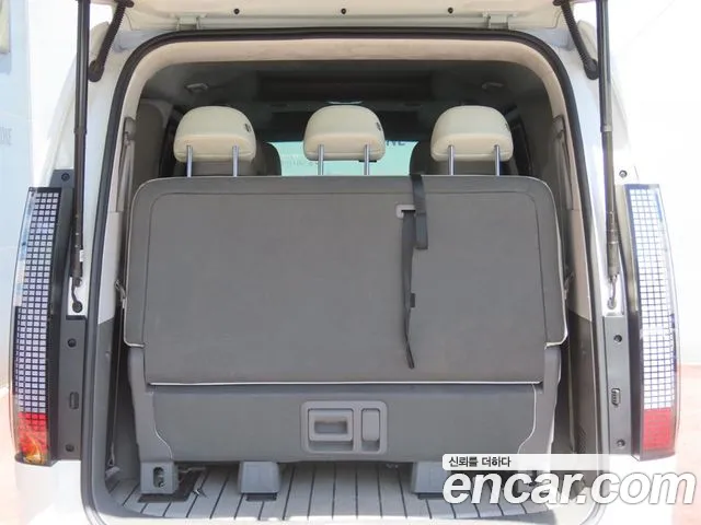 Hyundai Staria 2021 thumb 5